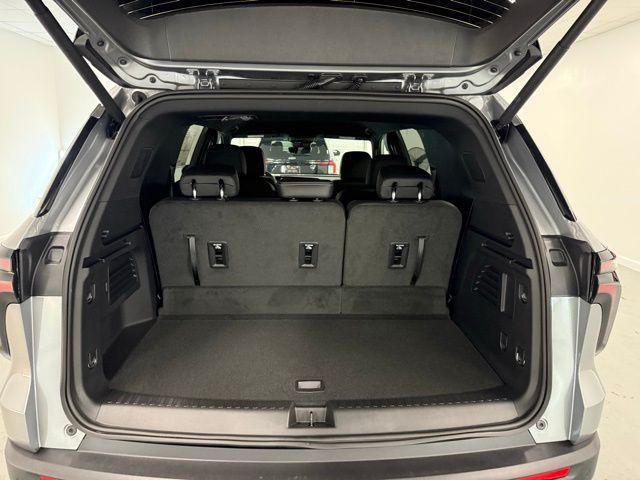 new 2026 Chevrolet Traverse car, priced at $47,544
