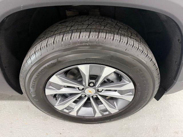 new 2026 Chevrolet Equinox car, priced at $29,760