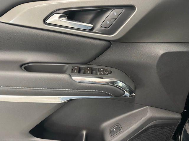 new 2026 Chevrolet Traverse car, priced at $42,659