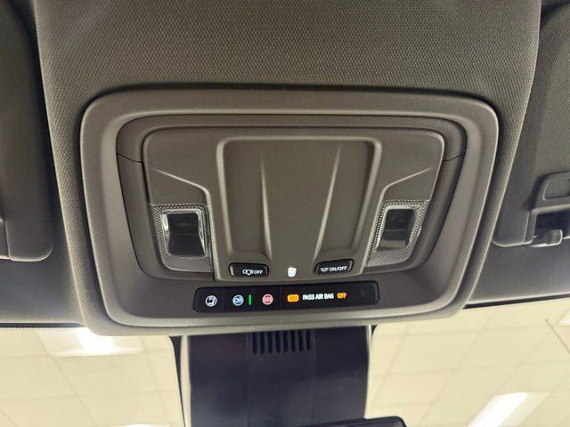 new 2025 GMC Sierra 1500 car, priced at $39,895