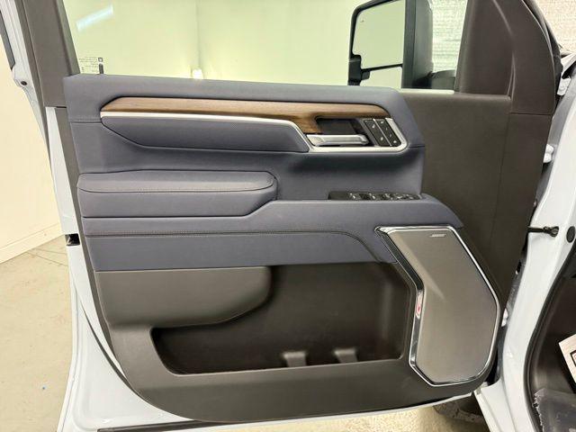 new 2026 Chevrolet Silverado 2500 car, priced at $89,994