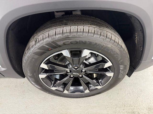 new 2026 Chevrolet Equinox car, priced at $38,829