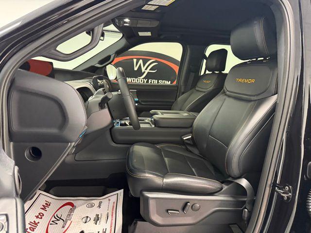 used 2025 Ford Expedition car, priced at $81,822