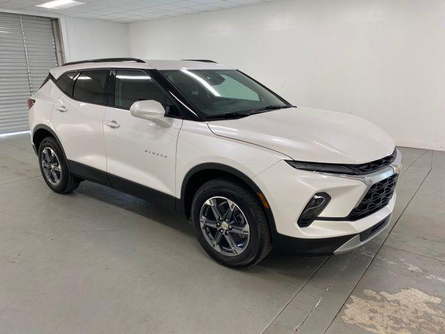 new 2025 Chevrolet Blazer car, priced at $36,773