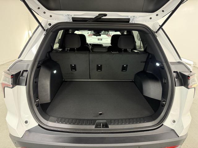 new 2026 Chevrolet Equinox car, priced at $30,734