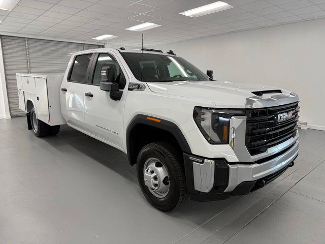 new 2026 GMC Sierra 3500 car, priced at $58,218