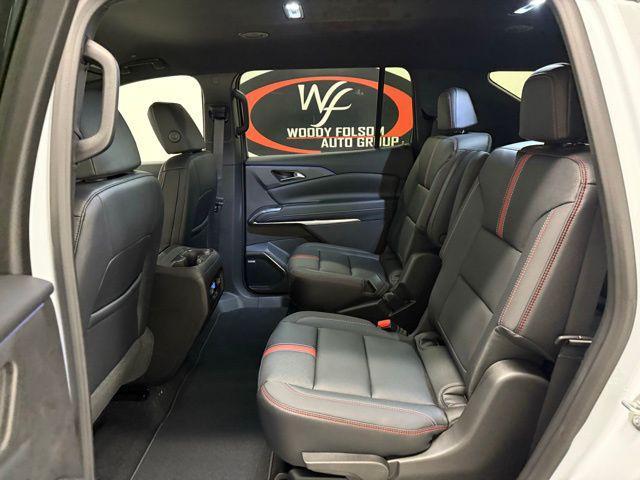 new 2026 Chevrolet Traverse car, priced at $57,179