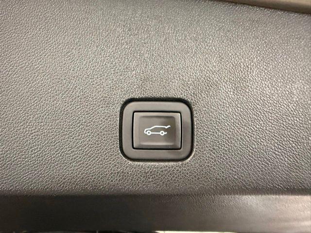 used 2023 Cadillac XT6 car, priced at $27,941