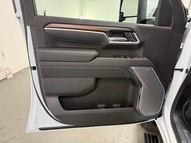 new 2026 GMC Sierra 2500 car, priced at $92,600