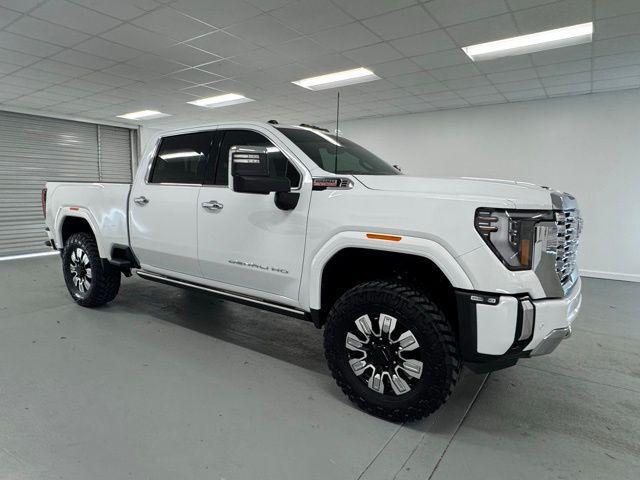 new 2026 GMC Sierra 2500 car, priced at $92,600
