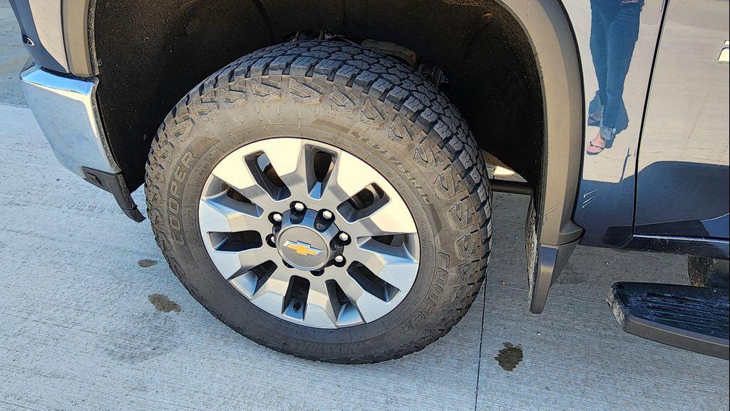 used 2023 Chevrolet Silverado 2500 car, priced at $32,900