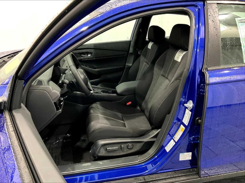 new 2025 Honda Accord Hybrid car, priced at $33,701