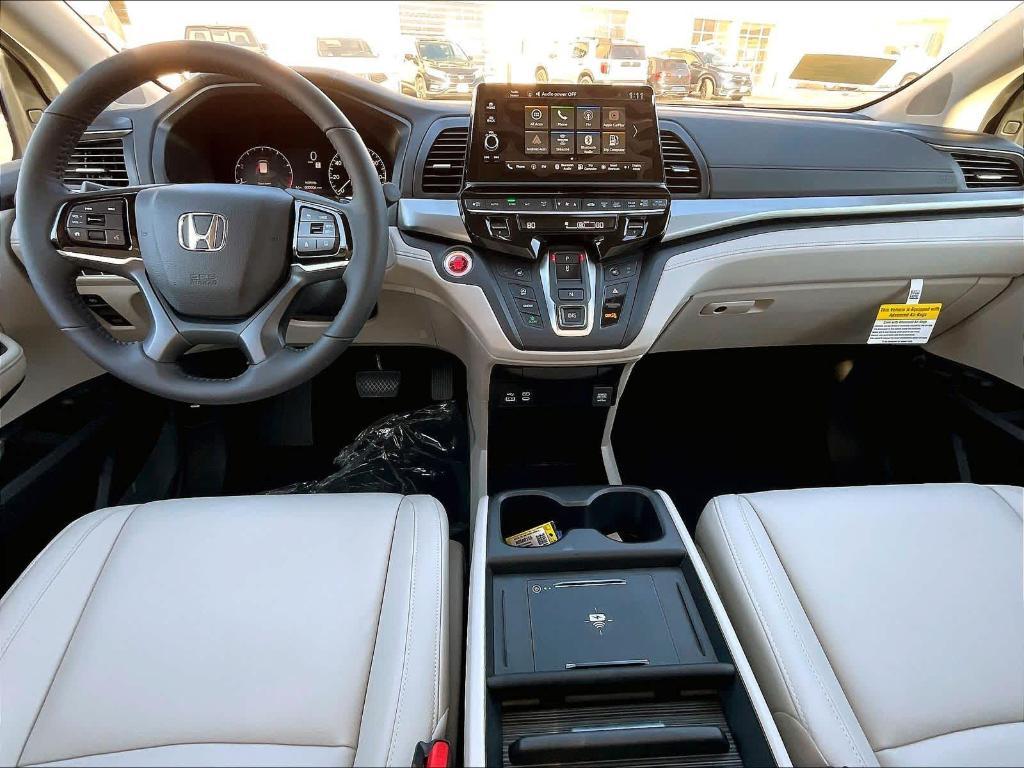 new 2026 Honda Odyssey car, priced at $44,183
