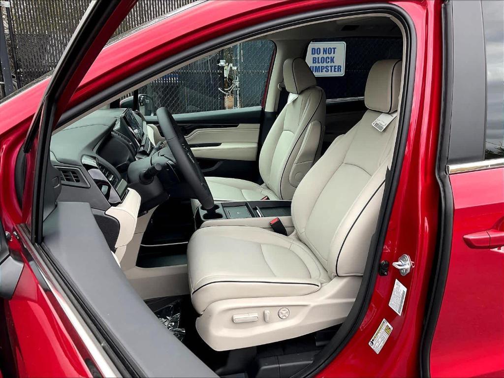 new 2026 Honda Odyssey car, priced at $47,260