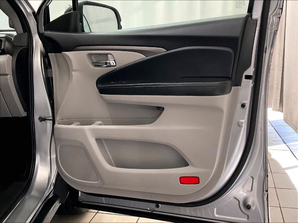 used 2017 Honda Pilot car, priced at $21,500