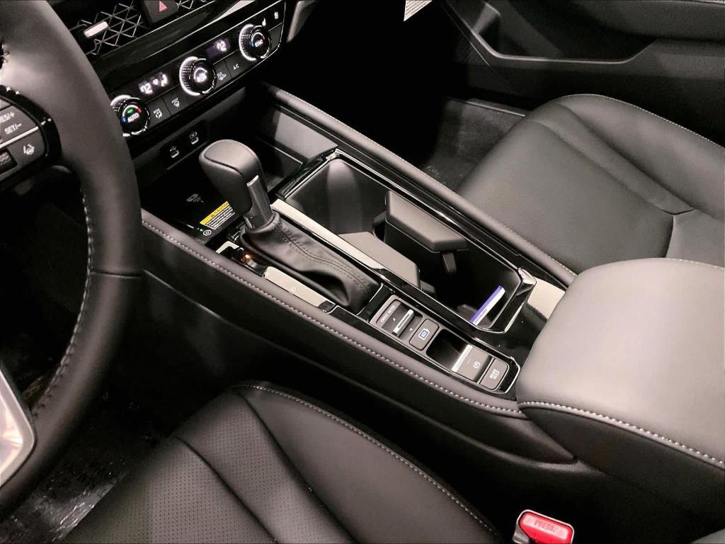 new 2025 Honda Accord Hybrid car, priced at $37,666
