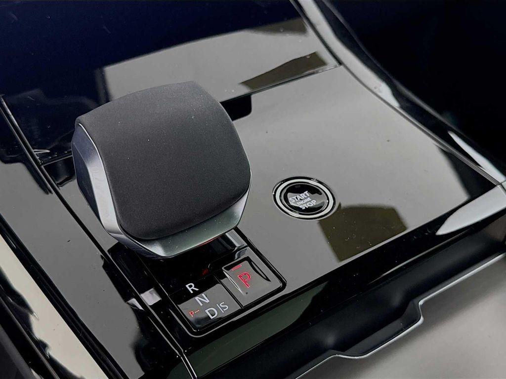 new 2026 Land Rover Range Rover Sport car, priced at $95,670