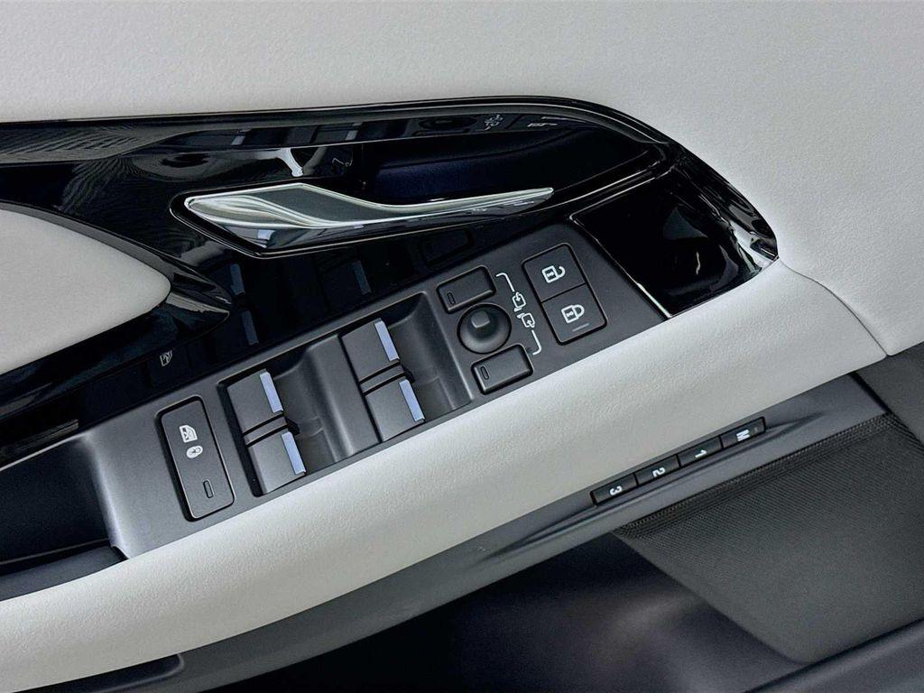 used 2025 Land Rover Range Rover Evoque car, priced at $41,998