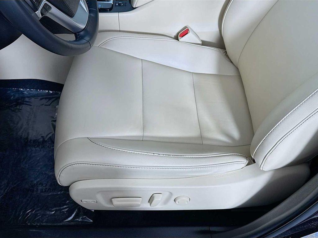 used 2019 Toyota Highlander car, priced at $26,498