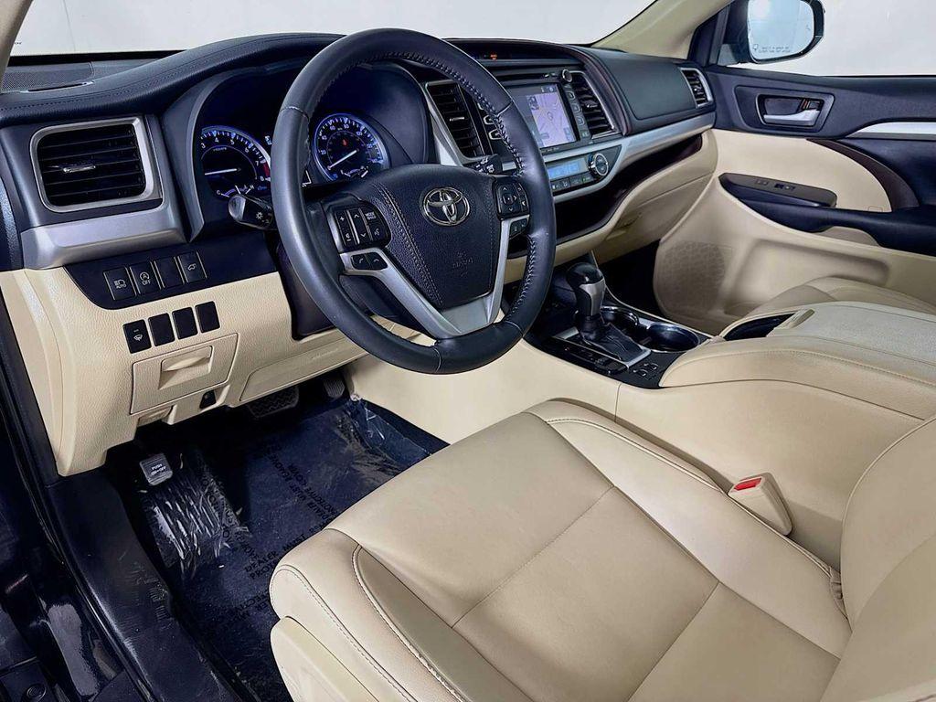 used 2019 Toyota Highlander car, priced at $26,498