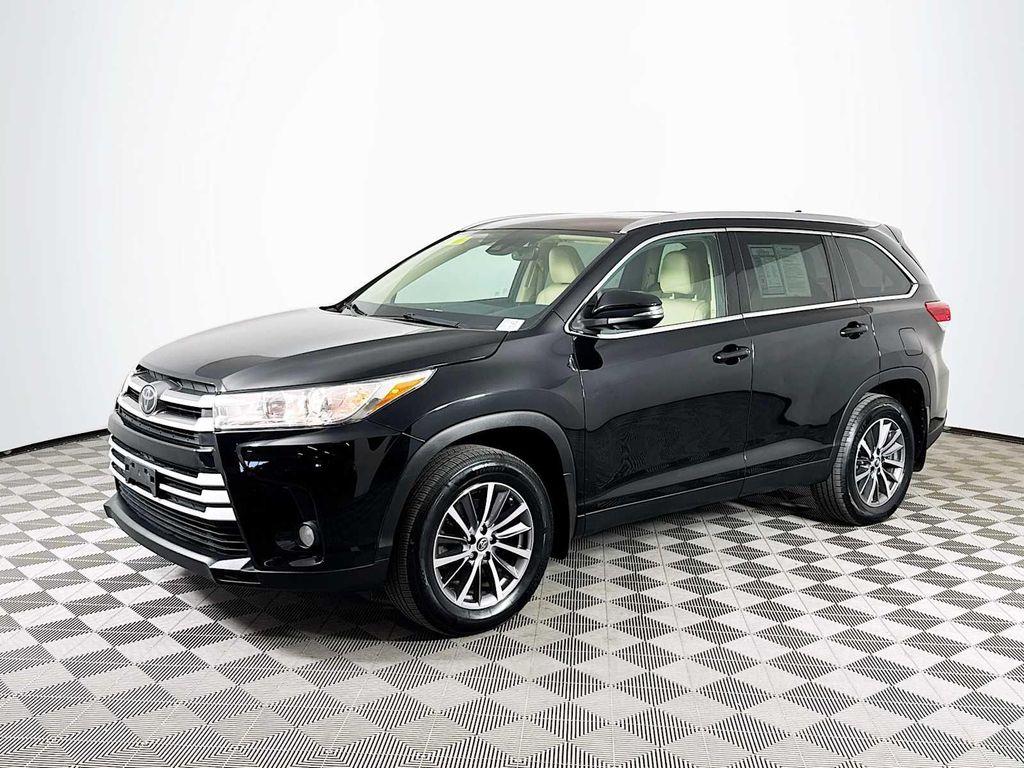 used 2019 Toyota Highlander car, priced at $26,498