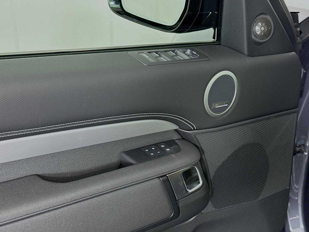 new 2026 Land Rover Discovery car, priced at $77,621