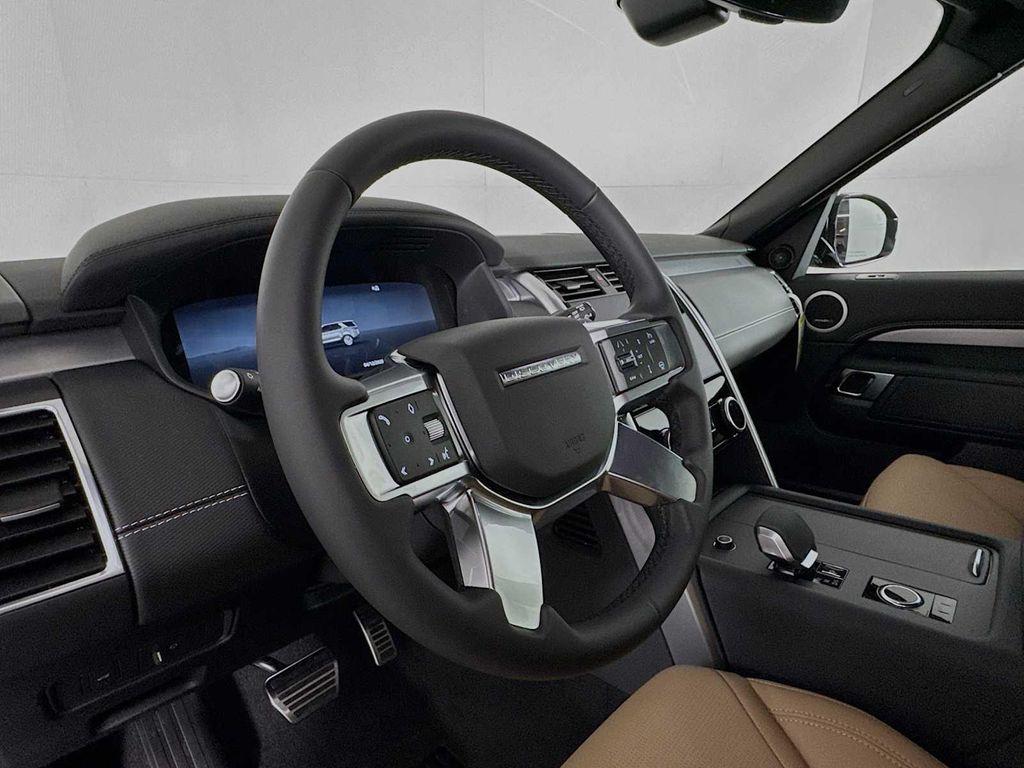 new 2026 Land Rover Discovery car