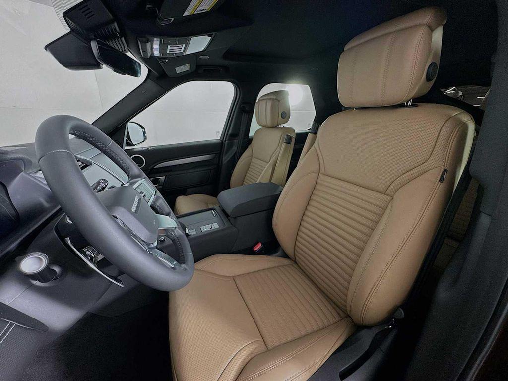 new 2026 Land Rover Discovery car