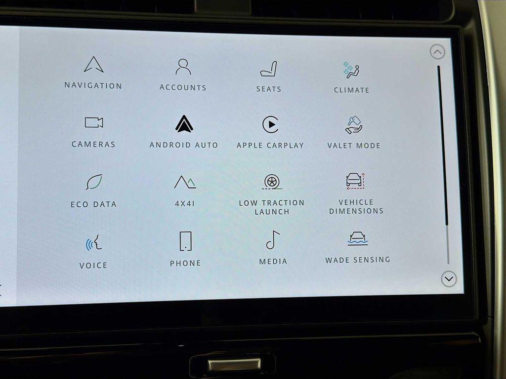 used 2025 Land Rover Discovery car, priced at $69,998