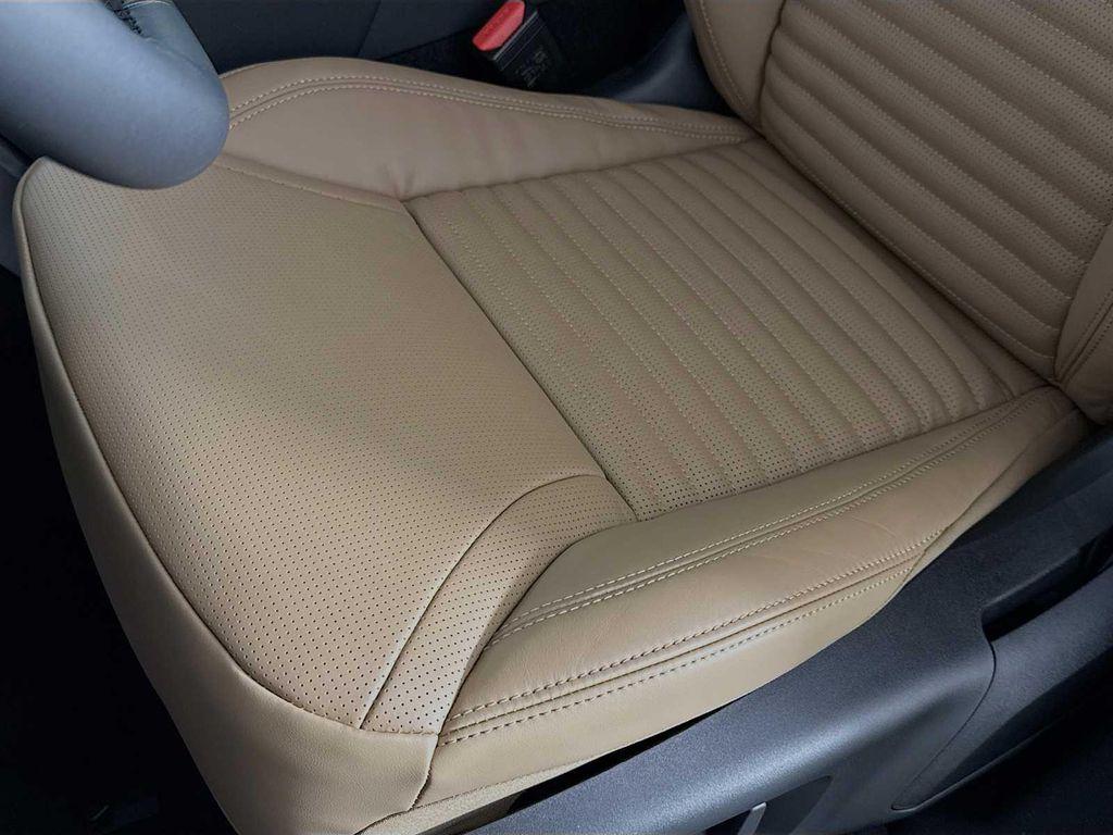 new 2026 Land Rover Discovery car, priced at $80,741