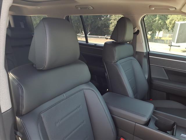 new 2026 Hyundai SANTA FE HEV car, priced at $47,623