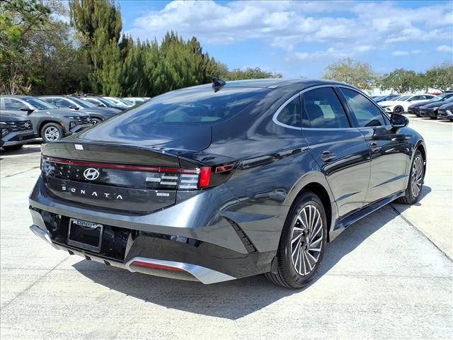 new 2026 Hyundai Sonata Hybrid car