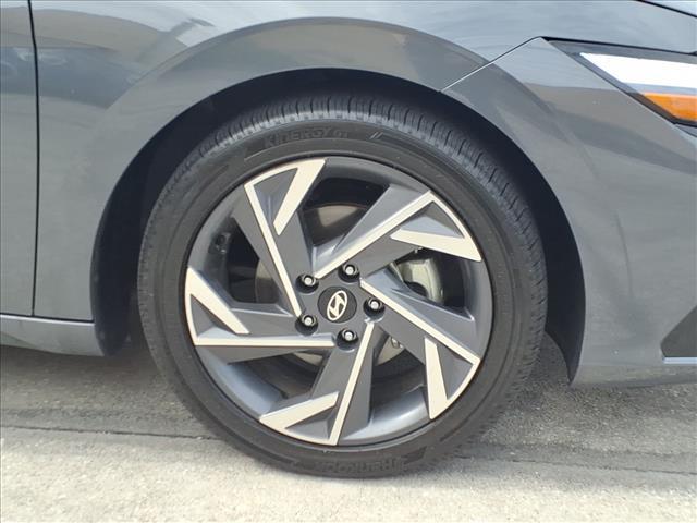 new 2025 Hyundai Elantra car, priced at $25,883