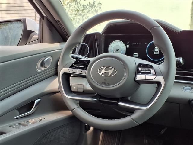 new 2025 Hyundai Elantra car, priced at $26,606