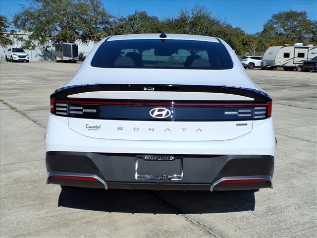 new 2026 Hyundai Sonata Hybrid car, priced at $30,865