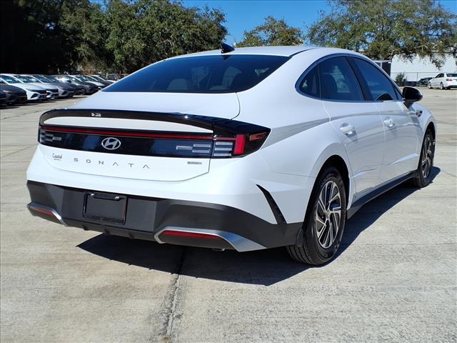 new 2026 Hyundai Sonata Hybrid car, priced at $30,865