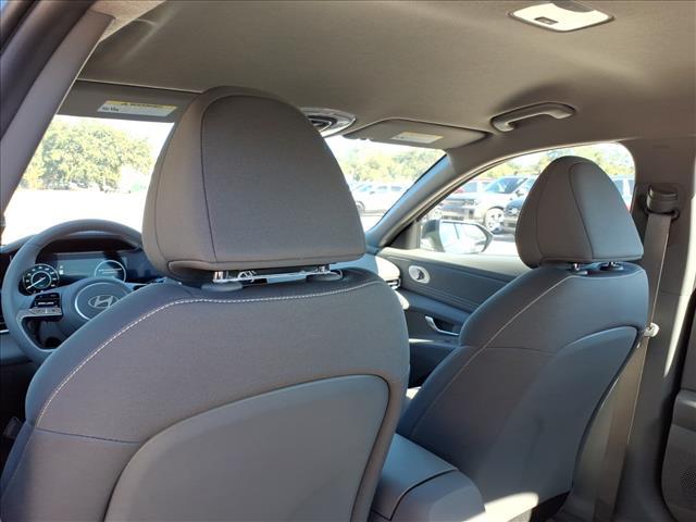 new 2026 Hyundai ELANTRA HEV car, priced at $28,147