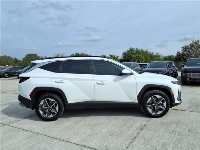 new 2026 Hyundai TUCSON Hybrid car, priced at $35,956