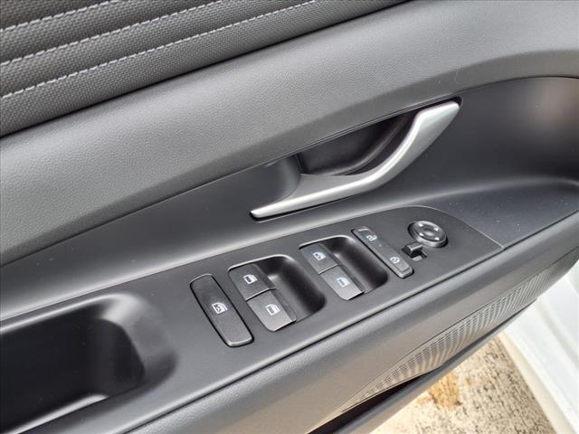 new 2025 Hyundai Elantra car, priced at $25,634