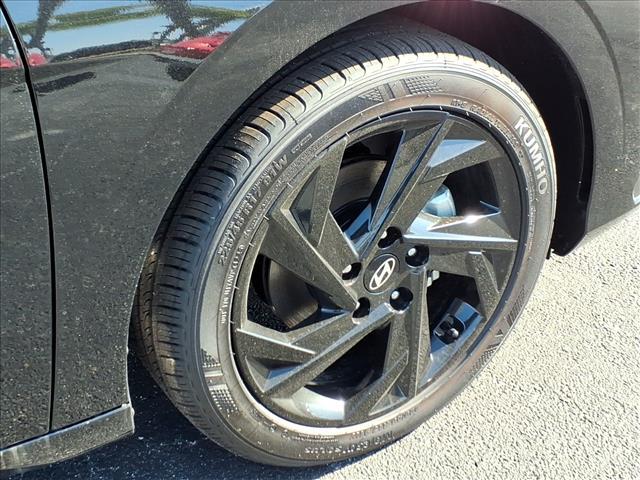 new 2026 Hyundai Elantra car