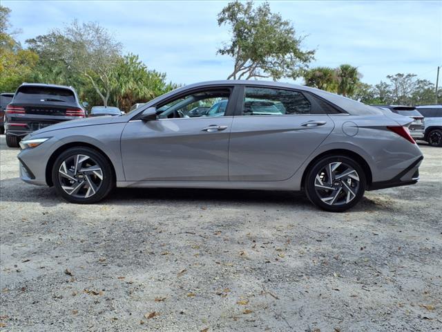 new 2025 Hyundai Elantra car, priced at $26,174