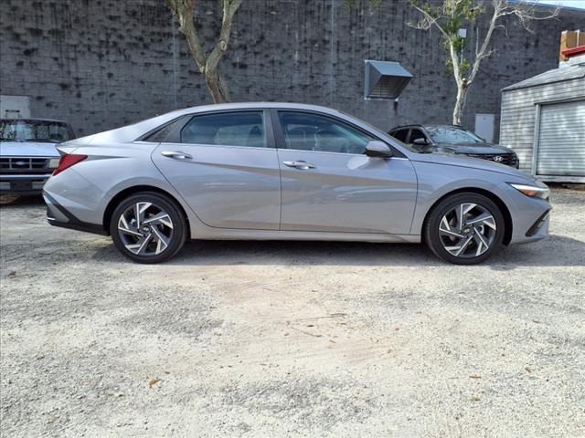 new 2025 Hyundai Elantra car, priced at $26,174