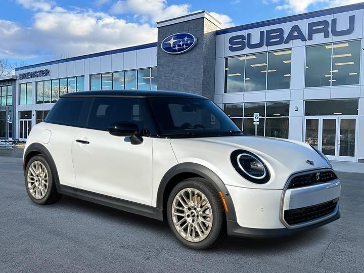 used 2025 MINI Hardtop car, priced at $27,999