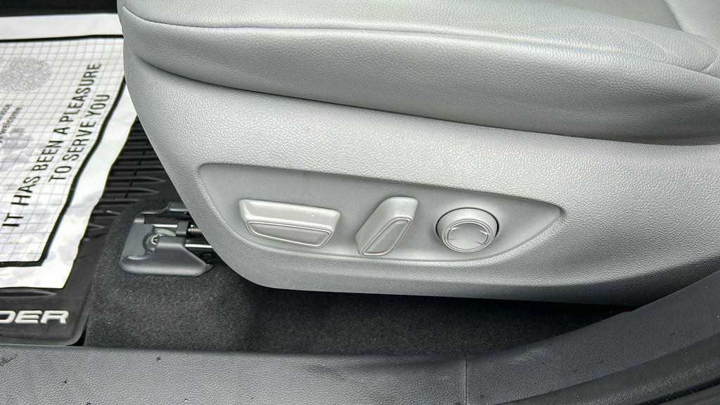 used 2020 Toyota Highlander car, priced at $27,990