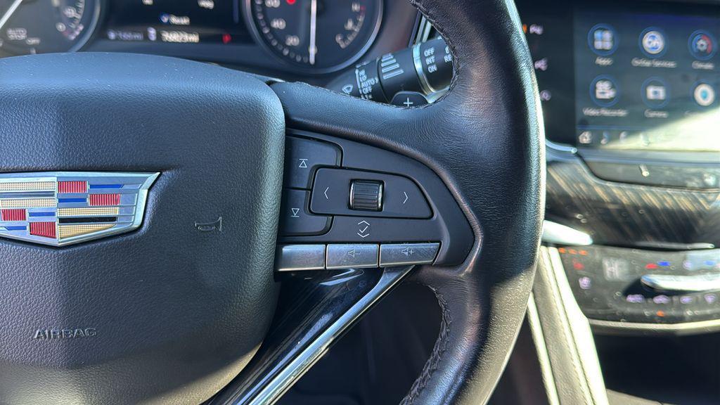 used 2021 Cadillac XT6 car, priced at $24,679