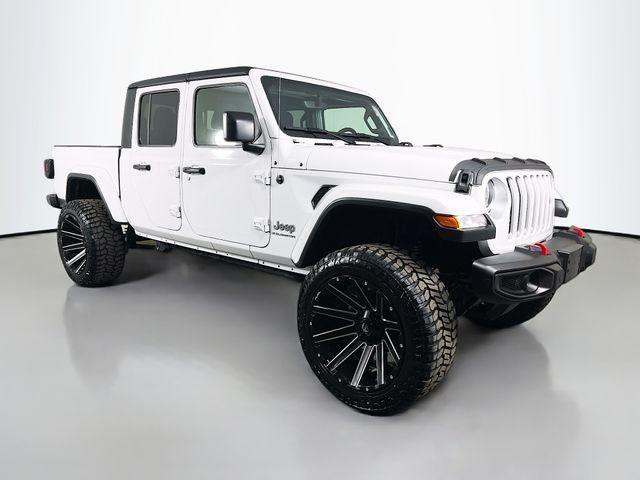 used 2023 Jeep Gladiator car, priced at $30,998