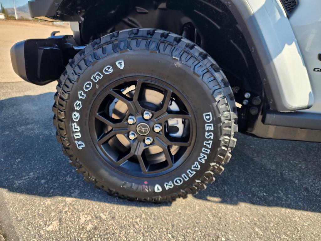 new 2026 Jeep Gladiator car, priced at $46,886