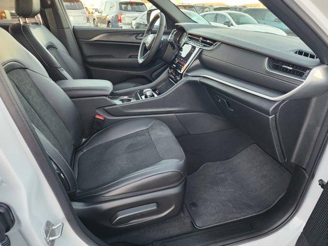 new 2025 Jeep Grand Cherokee car, priced at $45,500