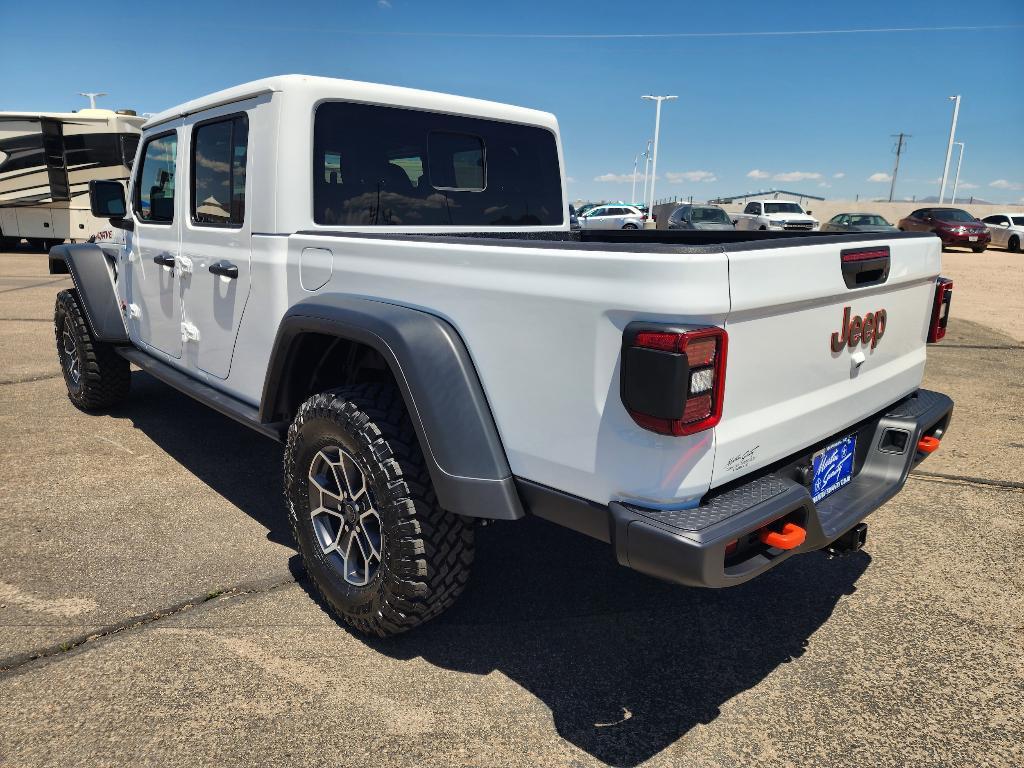 new 2026 Jeep Gladiator car, priced at $54,072