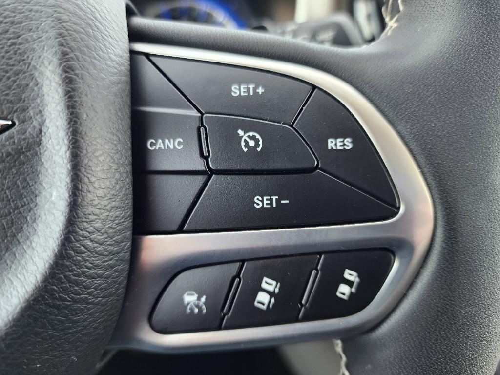 used 2024 Chrysler Pacifica car, priced at $26,914